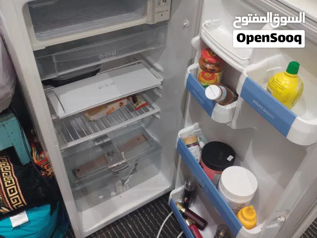 ثلاجه للبيع 10 قدم  Refrigerator for sale 10 feet