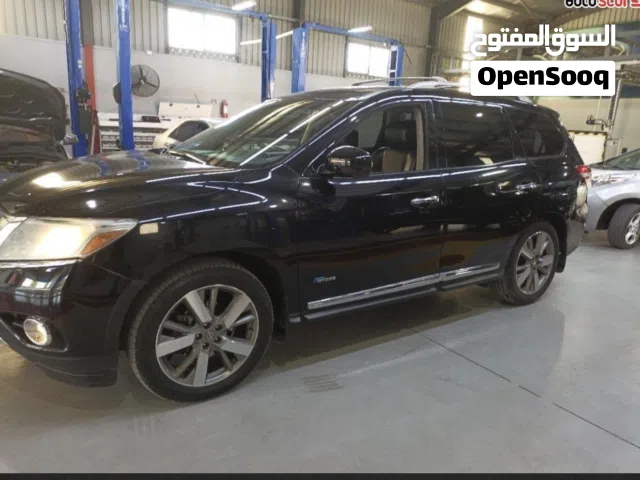 2014, نيسان, باثفايندر, SV