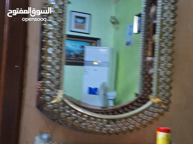 مرايا مع قاعده 25 الف مع مروحه مال رقبه 20 الف ميز 40الف