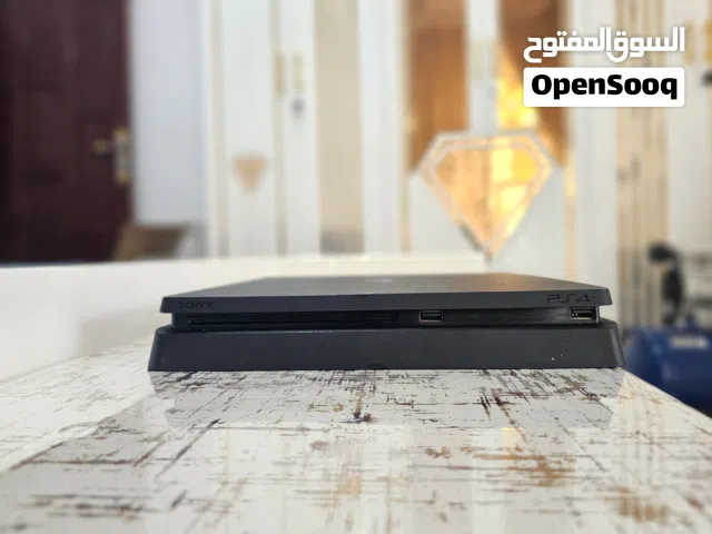 بلاستيشن 4 سلم نظام 9.00 مختم مع يدين وكالة متوفر حبة فقط السعر مراعي جدااا!!!