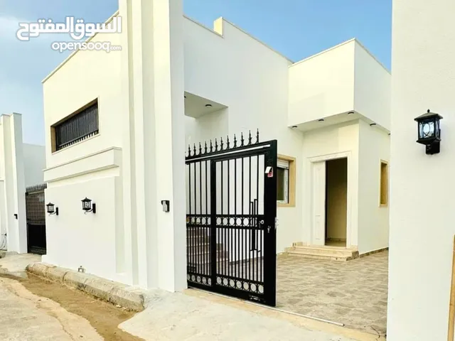 150 m2 3 Bedrooms Townhouse for Sale in Tripoli Ain Zara