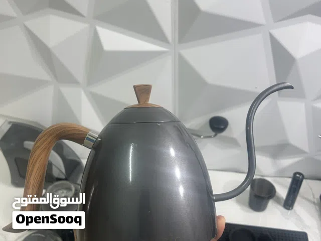 ادوات قهوة مقطرة يدويه
