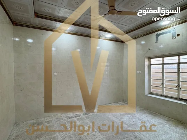 300m2 More than 6 bedrooms Townhouse for Rent in Basra Other