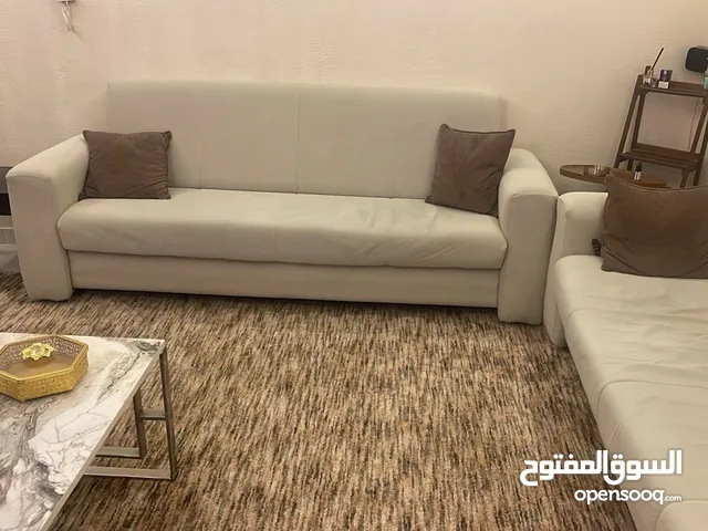 طقم كنب مع بوكس