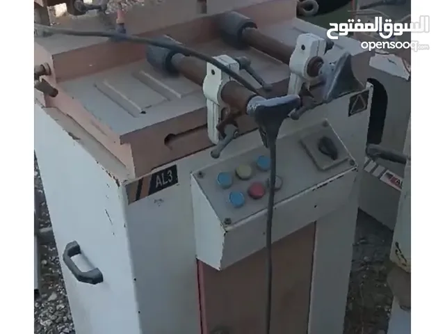 للبيع معدات ورشة حديد وألمنيوم