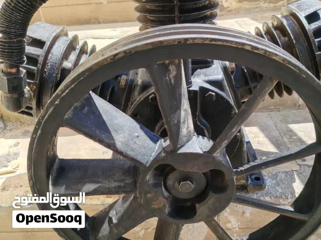 راس كمبريصة 3روس شغال بركب ع خزان 300/لتر 500 لترللبيع الزرقاء الجديده البتراوي بقرب من فندق الجوابر