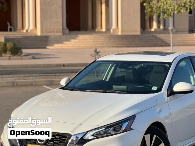 للبيع لبيانات المركبة .. نوع المركبه : نيسان التيما SV الفل اوبشن الموديل : 2022 الفئه : SV الفل