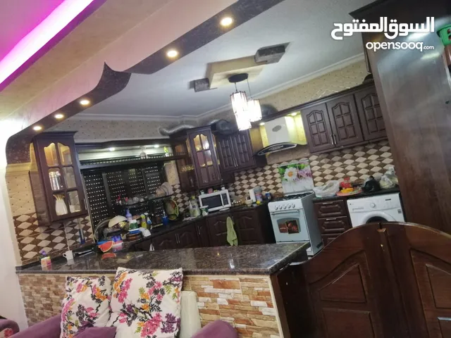 150m2 4 Bedrooms Apartments for Sale in Zarqa Al Zarqa Al Jadeedeh