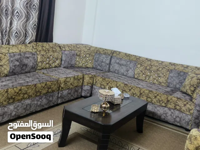 90 m2 More than 6 bedrooms Townhouse for Sale in Zarqa Russayfah