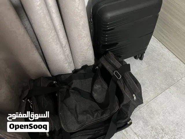 للبيع شنطة سفر بعجلات + شنطة هاند باج