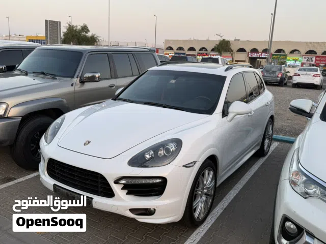 2013 Porsche Cayenne Cayenne GTS