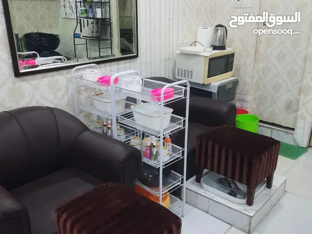 running ladies saloon for sale in ajman rawdha