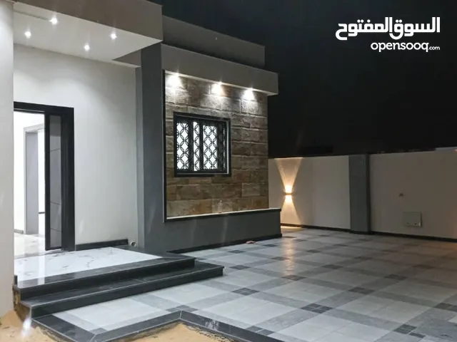 منزل أرضي جديد ما شاء الله للبيع في مدينة طرابلس منطقة عين زارة بالقرب من جامع موسي كوسا