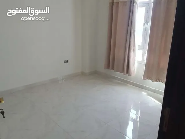 شقة للإيجار الخوض6 في الطابق الاول... For rent in Alkhoudh6 frist floor