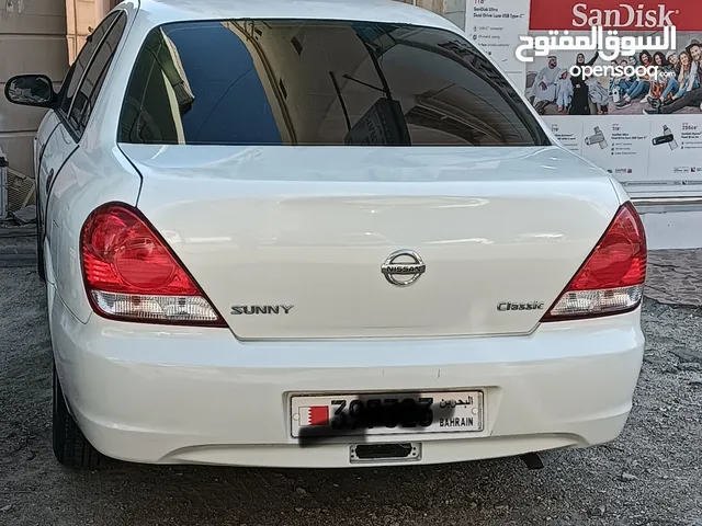 Nissan sunny white