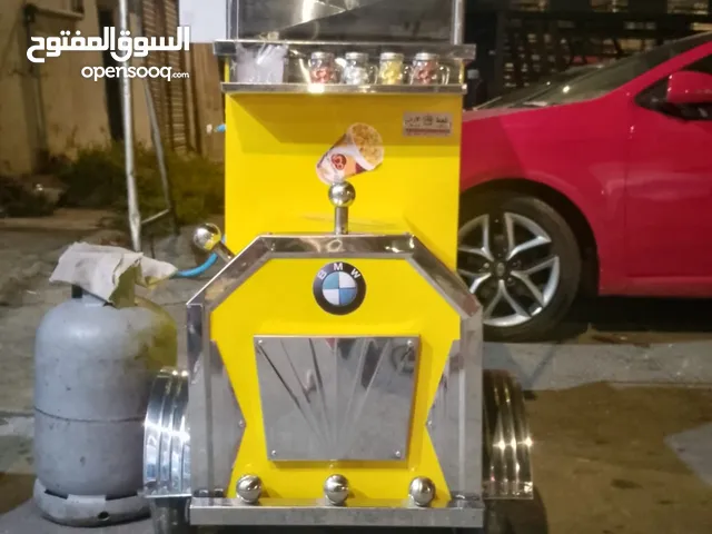 عرباية ذرة استعمال اسبوع فقط للبيع  مع اغراضها