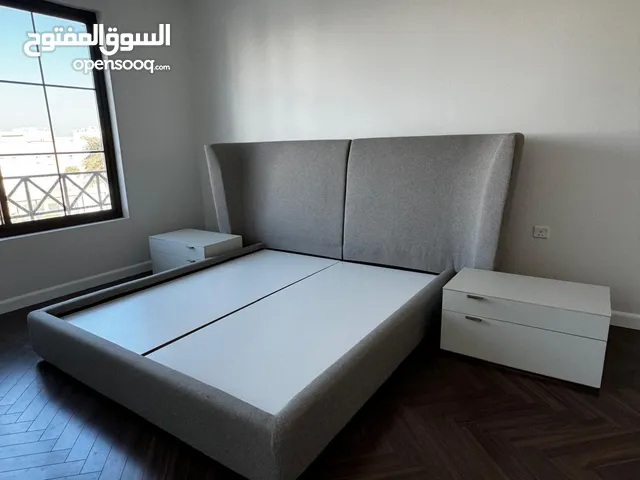 BED SET WITH SIDE TABLES