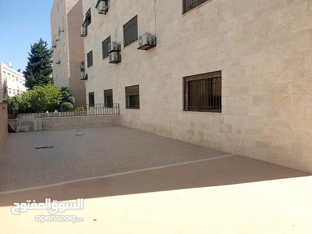 360 m2 4 Bedrooms Apartments for Sale in Amman Um Uthaiena