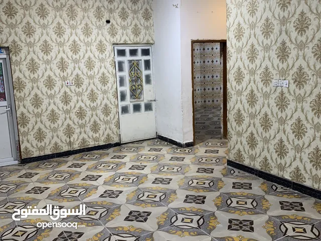 200 m2 Studio Villa for Rent in Basra Abu Al-Khaseeb