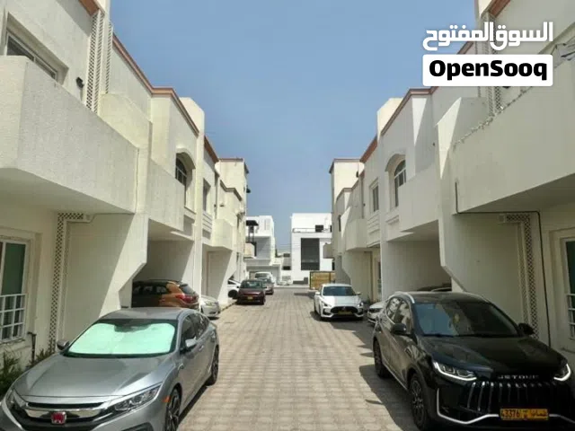 Villa for Rent in Compound – Al Khoudh, Hay Al Kawthar/فيلا للايجار في مجمع سكني في الخوض حي الكوثر