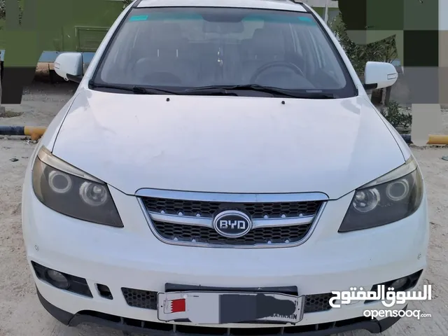 Full option BYD (SUV) S6 2015 2.4L Engine DCT for urgent sale