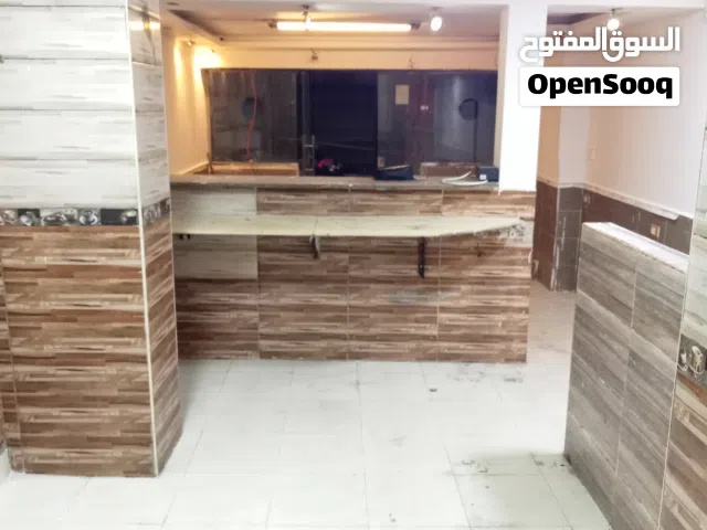 للببع محل متشطب في شيراتون عند شيرامب زون