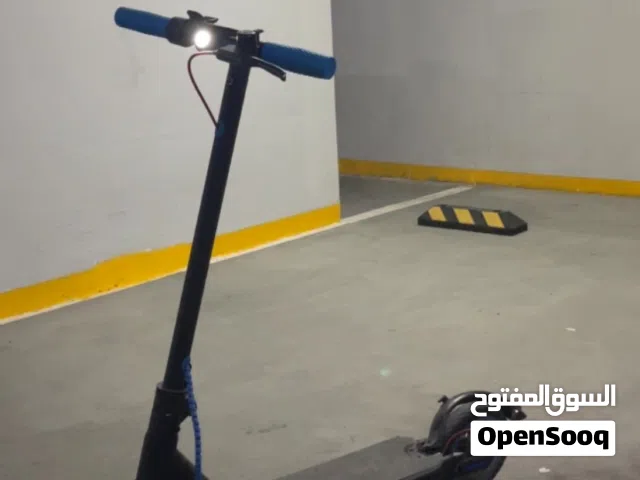 سكوتر اموره ممتازه بس ما يشحن يمشي 35-40