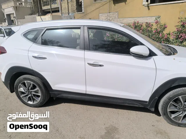 2018 هيونداي توسان Limited