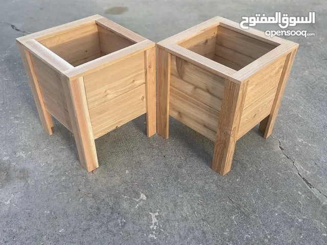 أصيص خشبي للزراعة