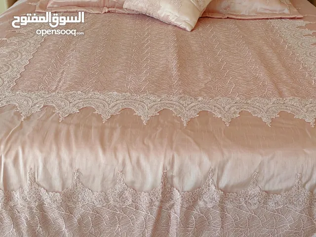 غطاء سرير (لحاف)