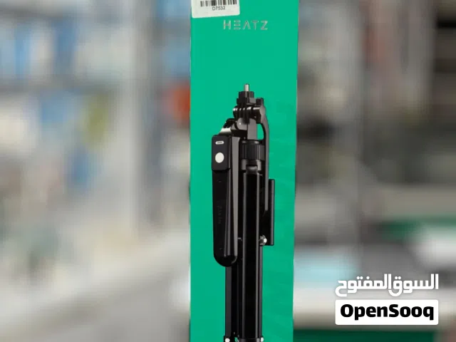 Maximum Length: Extends up to 1.7 meters (approx. 5.5 feet), allowing for wide-angle