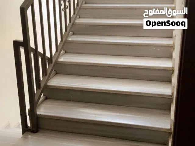 شقة طابقية