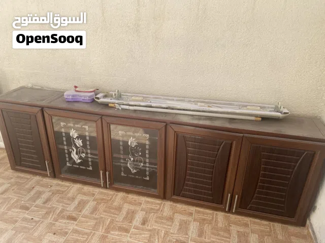 خزانه مطبخ 5ضرف مستعمله لون بني للبيع موجوده ب التطوير الحضري الرصيفه
