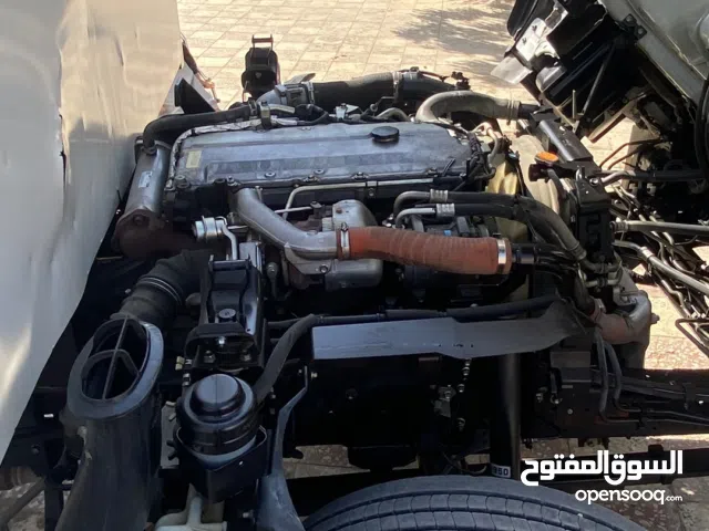 ايسوزو شاحنة مقفلة 4 طن (2024)