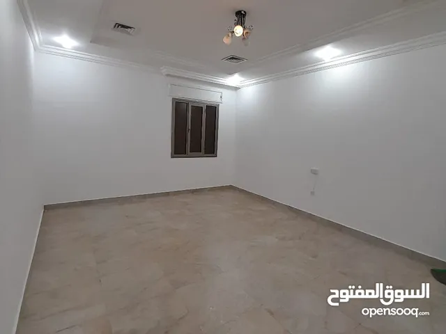 150 m2 3 Bedrooms Apartments for Rent in Al Ahmadi Sabahiya