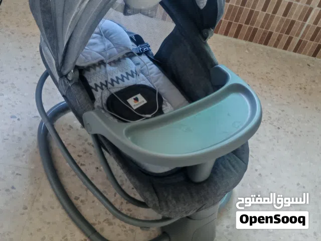 سرير اكفال كهرباء مستعمل