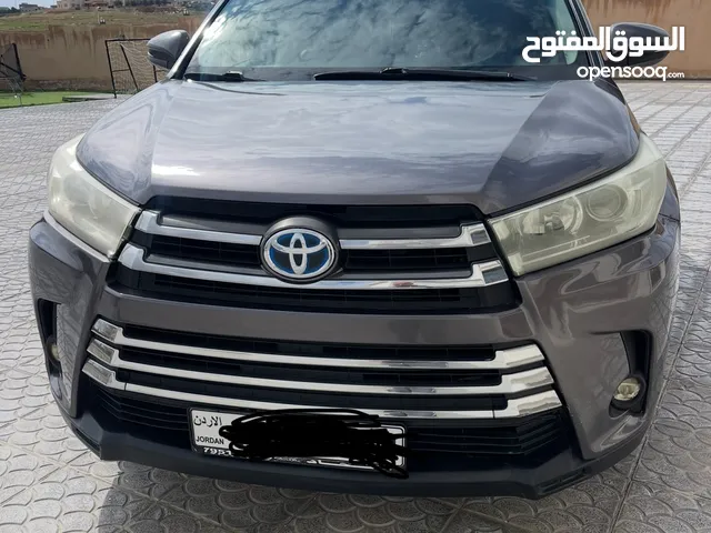 تيوتا هايلاندر 2016