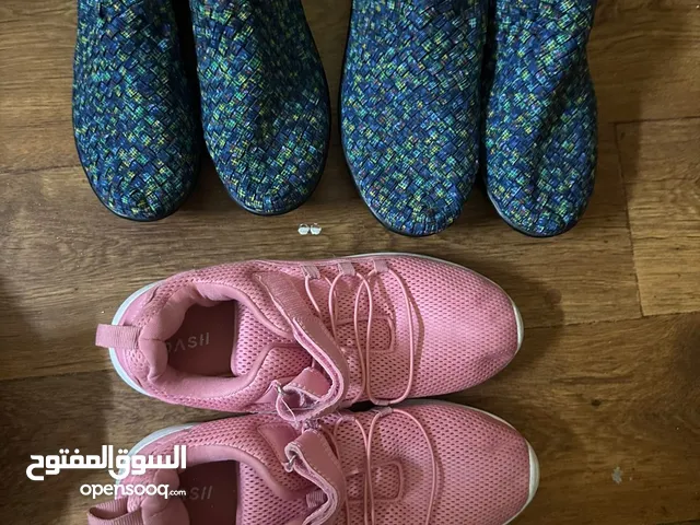 احذية نسائية واحذية اطفال