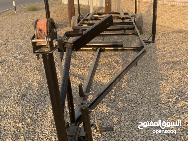 عربة قارب 23 قدم للبيع