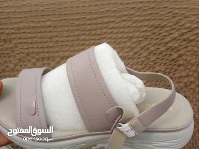 Beige Comfort Shoes in Tripoli