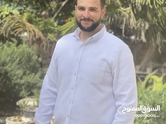 ايمن دشون