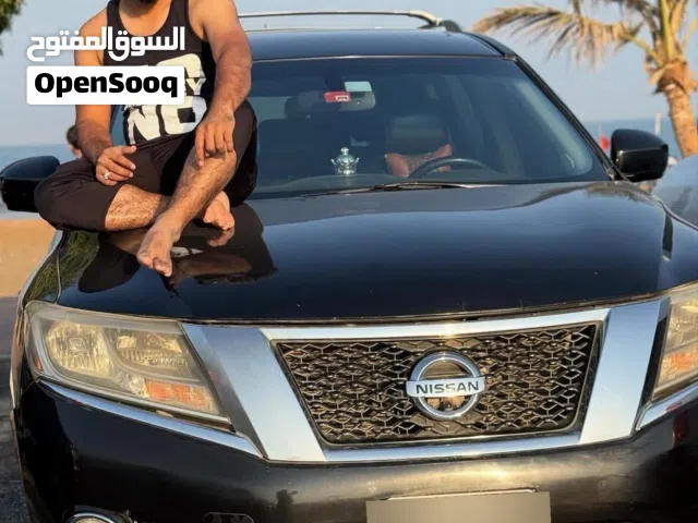 2015 نيسان باثفايندر SV