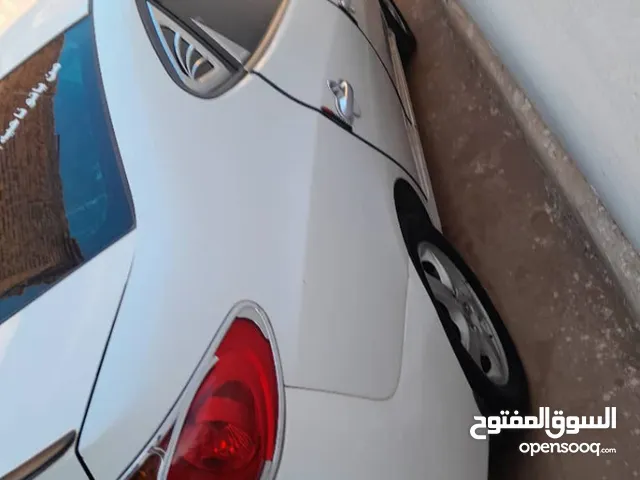 هيونداي-افانتي 2007
