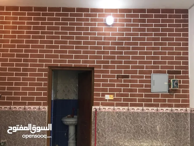 170 m2 2 Bedrooms Apartments for Rent in Basra Hakemeia