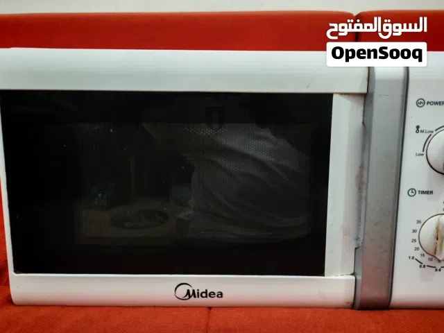 microwave oven
