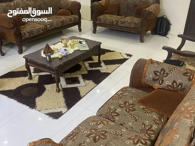 طقم كنب زان 9 مقاعد مستعمل للبيع