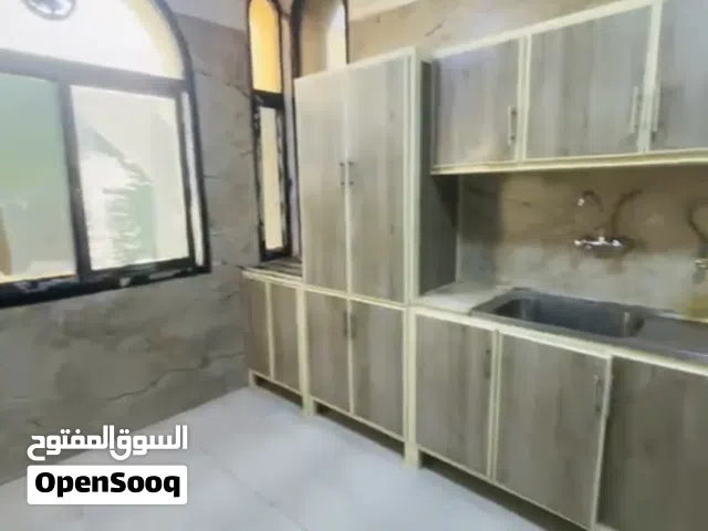 200 m2 4 Bedrooms Apartments for Rent in Farwaniya Sabah Al-Nasser