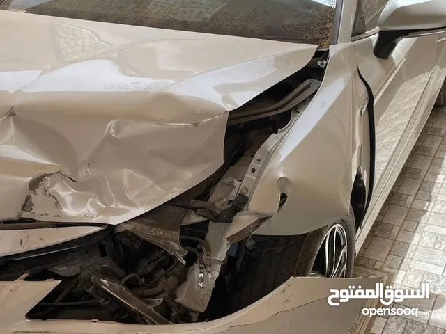 تويوتا كامري للبيع موديل 2024 مصدوم