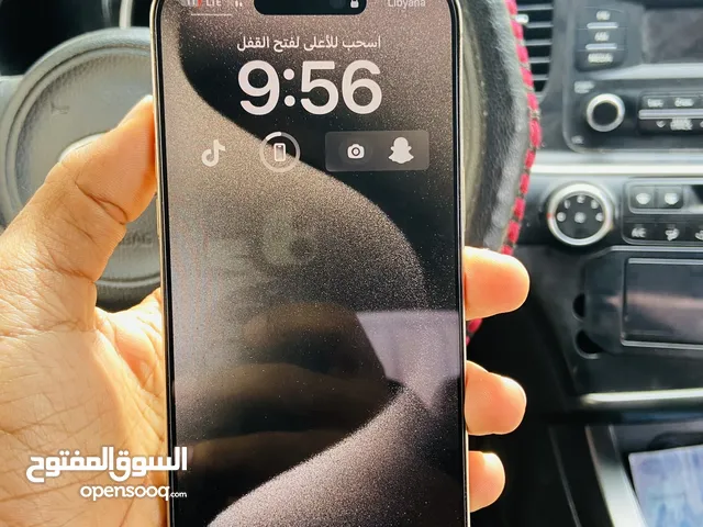 iPhone 15 pro max 256 giga 90 battery