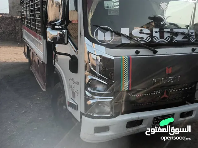 دفار ايسوزو 2015 للبيع